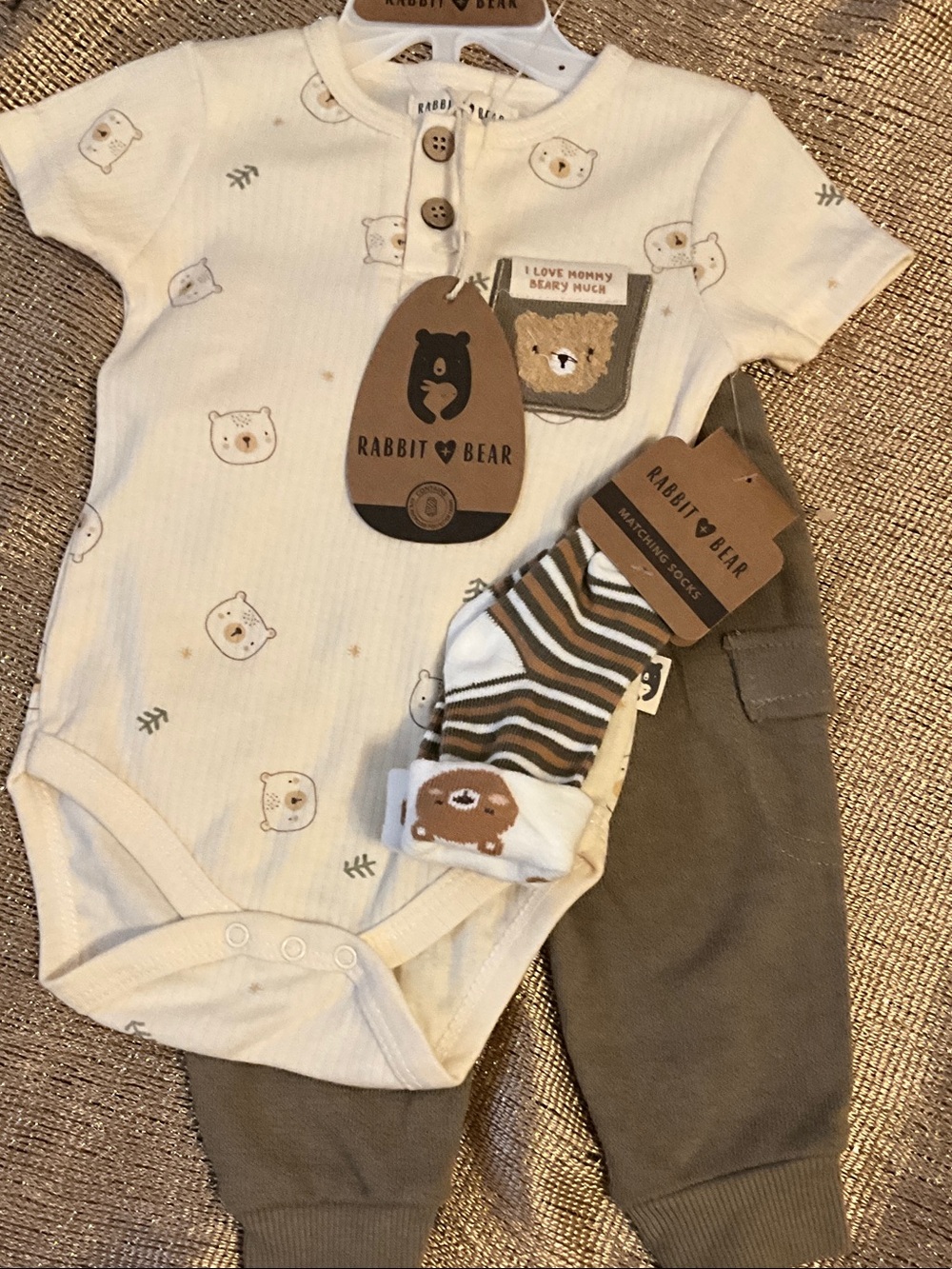 Rabbit & Bear Cream Bear-Print Bodysuit and Brown Pants Set, NWT, 3-6m
